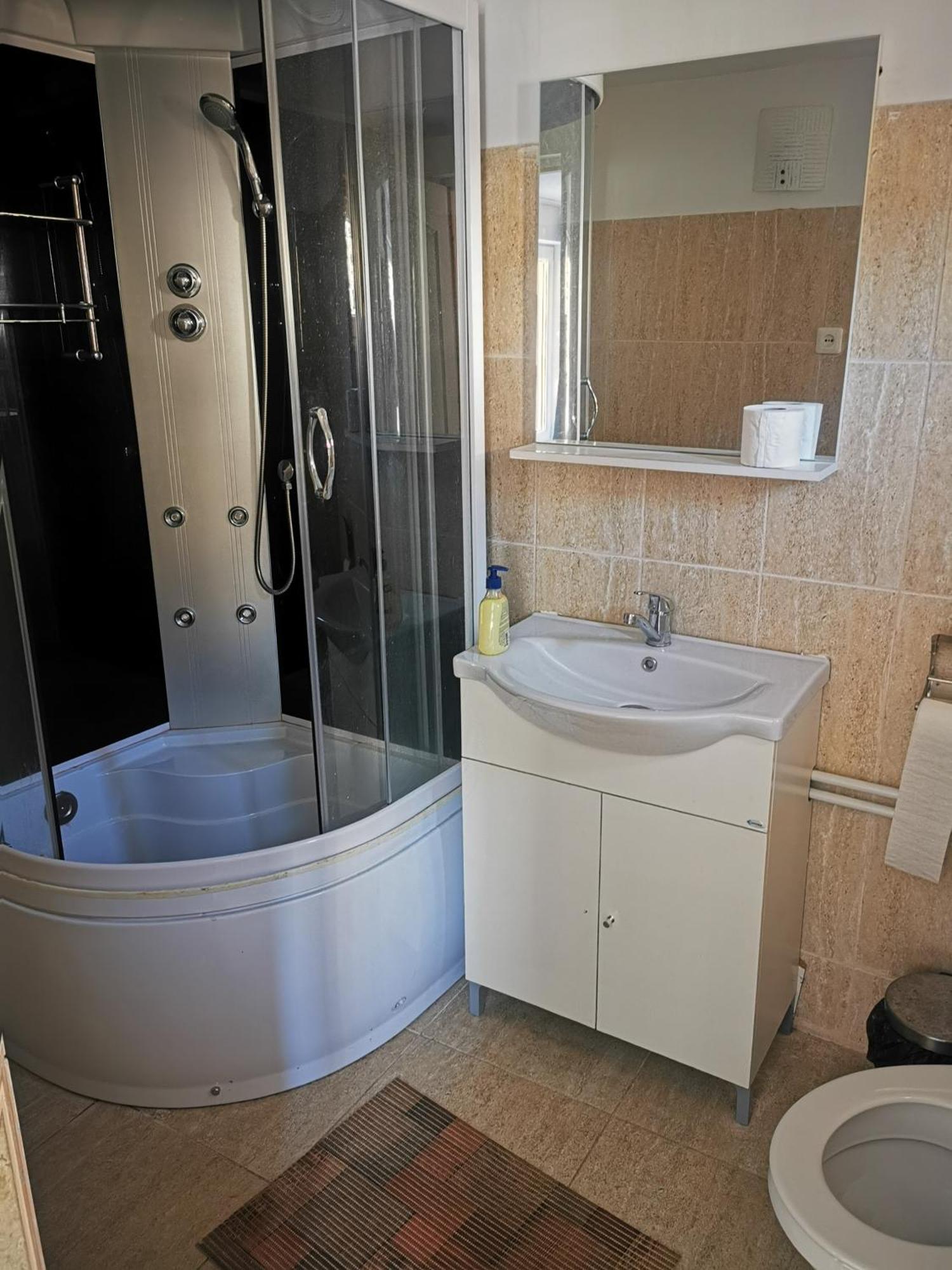 Camere De Inchiriat Centru Ski 兰卡 外观 照片